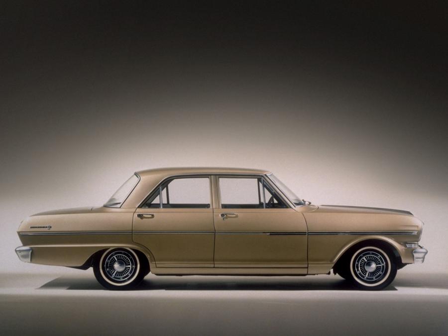  Chevrolet Chevy II Nova 300 4-Door Sedan 1962 года  (фото 1 из 1)